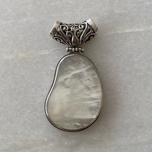 Mother of pearl pendant on sterling silver